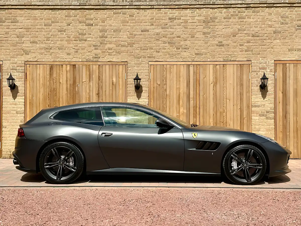 Used 2018 Ferrari GTC4Lusso Grigio Silverstone - Interior and Exterior details 3