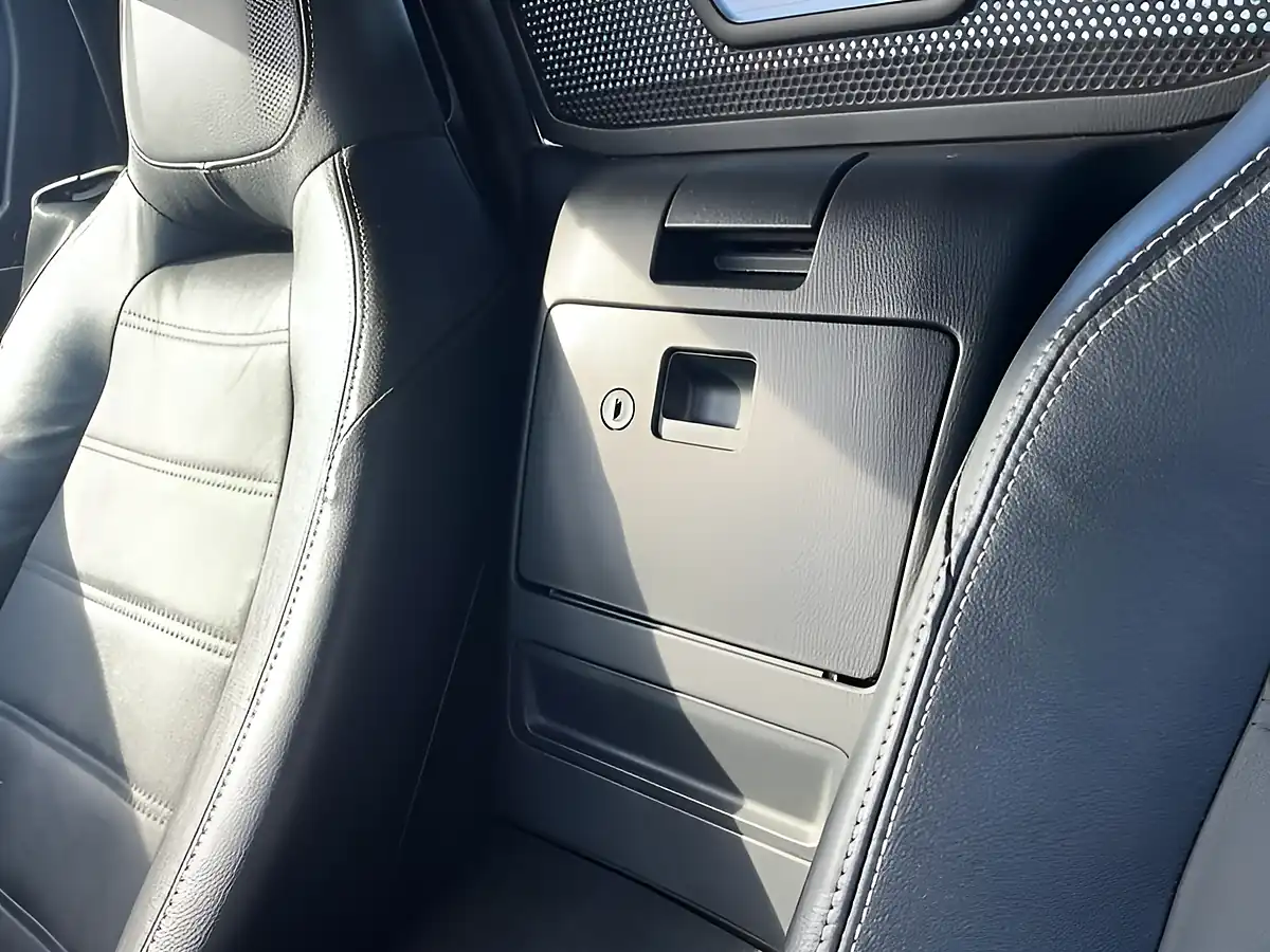 Used 2018 Fiat 124 Spider Lusso Plus Grey - Interior and Exterior details 17