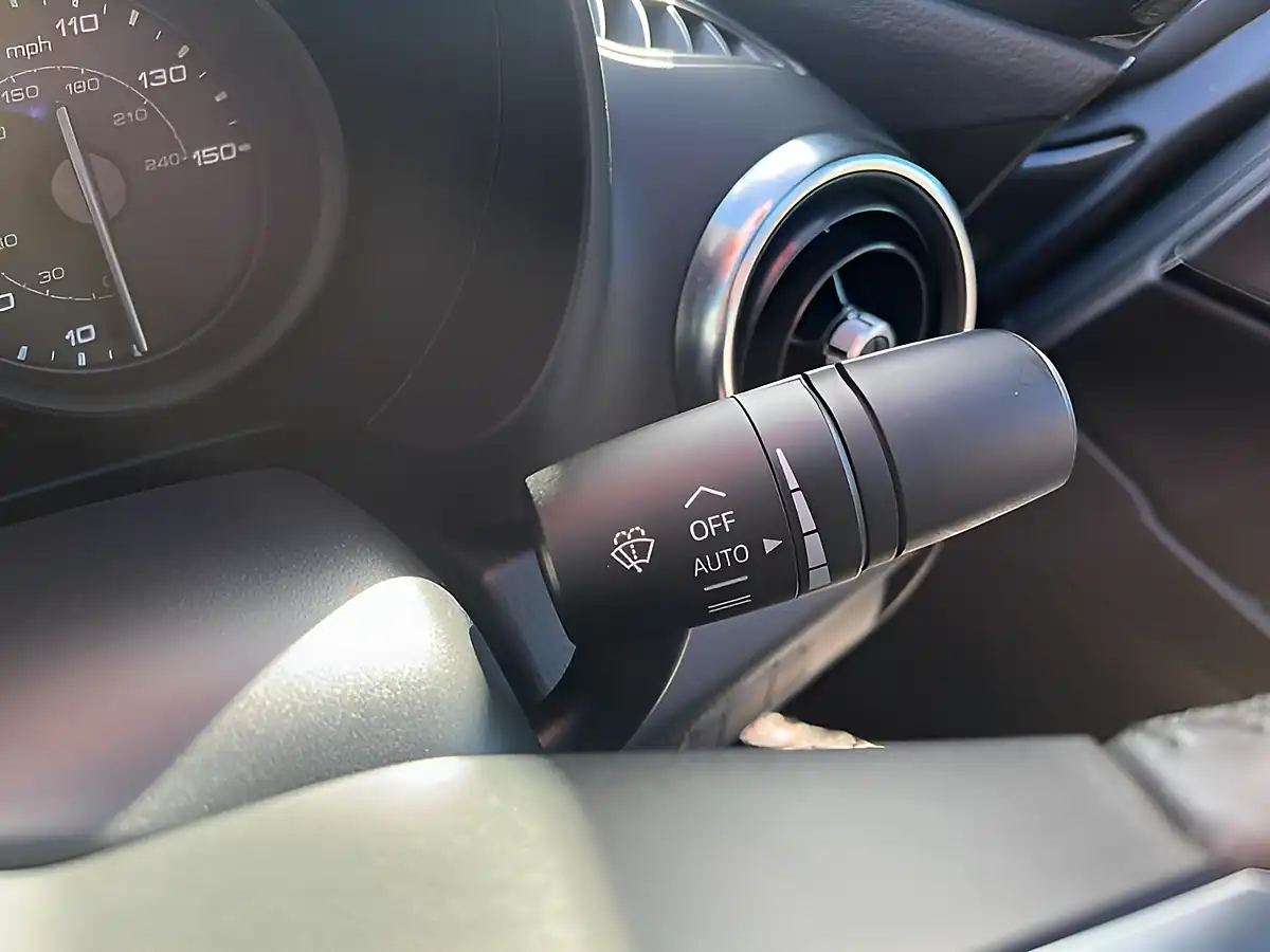 Used 2018 Fiat 124 Spider Lusso Plus Grey - Interior and Exterior details 20