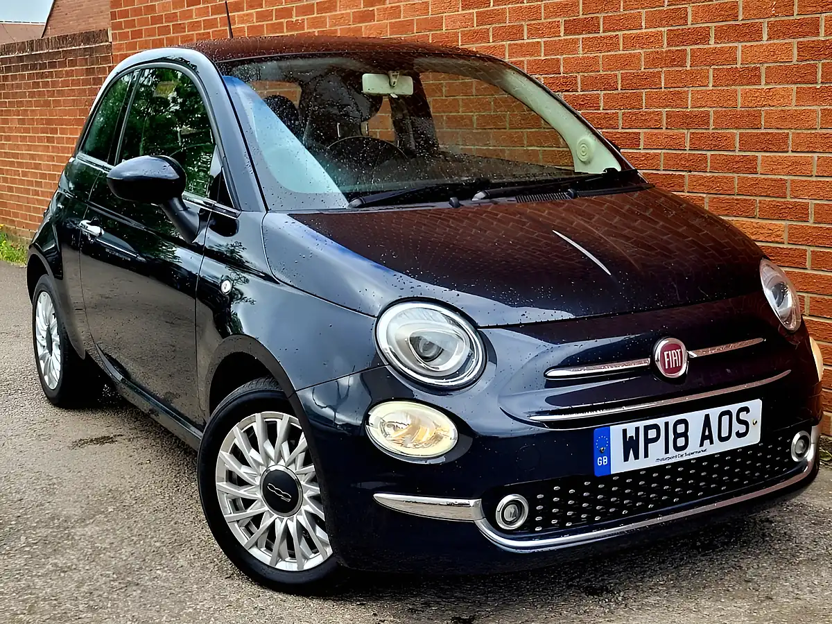 Used 2018 Fiat 500 Lounge Black - Interior and Exterior details 11