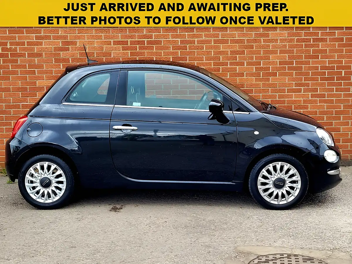 Used 2018 Fiat 500 Lounge Black - Interior and Exterior details 7