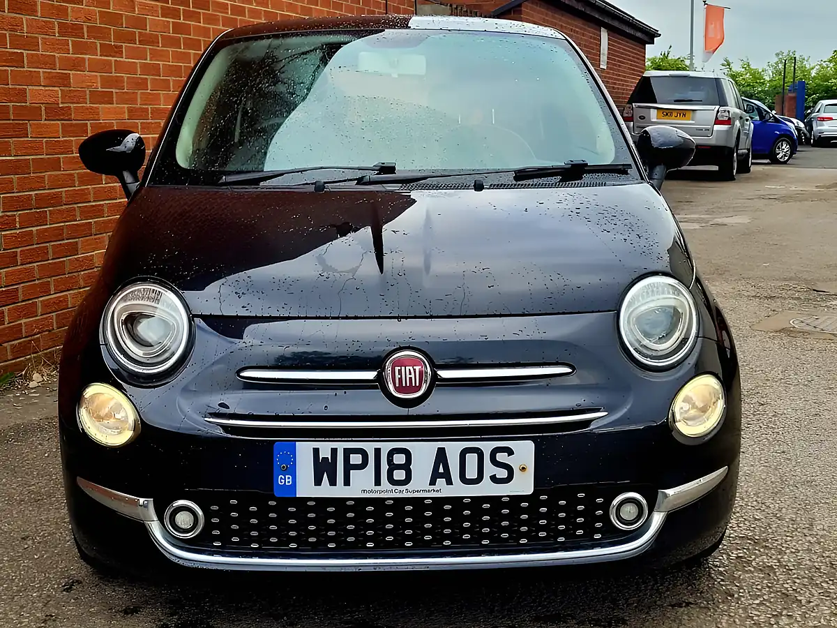 Used 2018 Fiat 500 Lounge Black - Interior and Exterior details 9