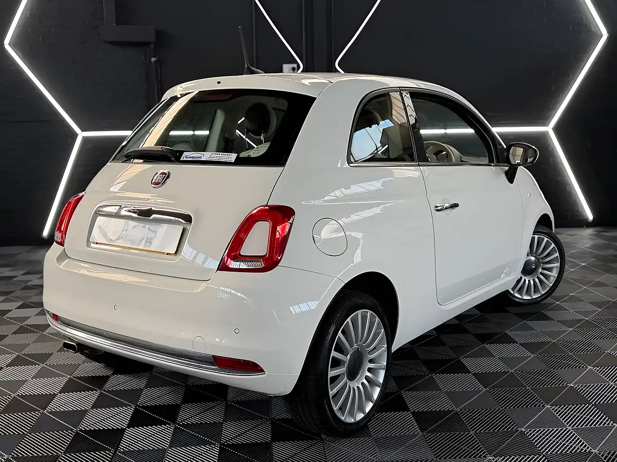 Used 2018 Fiat 500 Lounge Bossa Nova White - Interior and Exterior details 16
