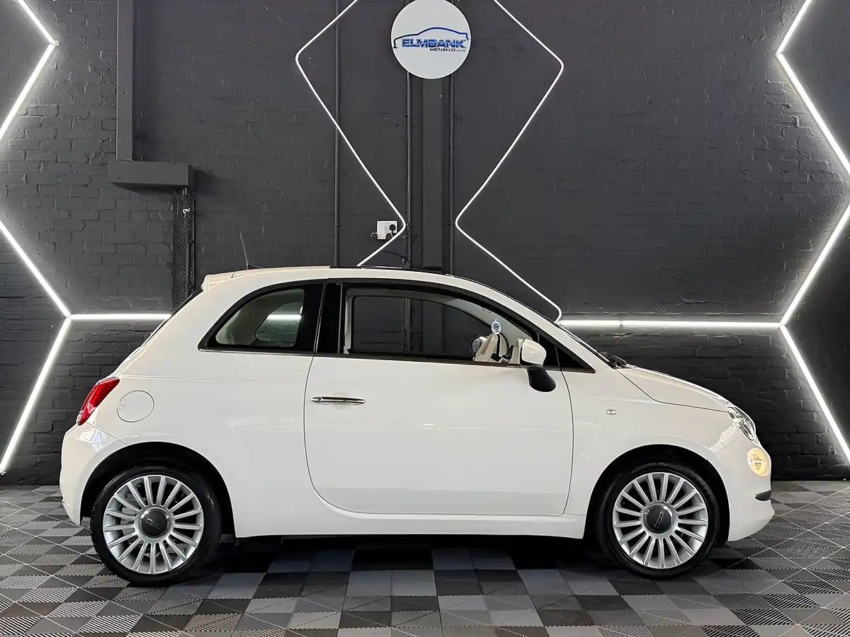 Used 2018 Fiat 500 Lounge Bossa Nova White - Interior and Exterior details 17