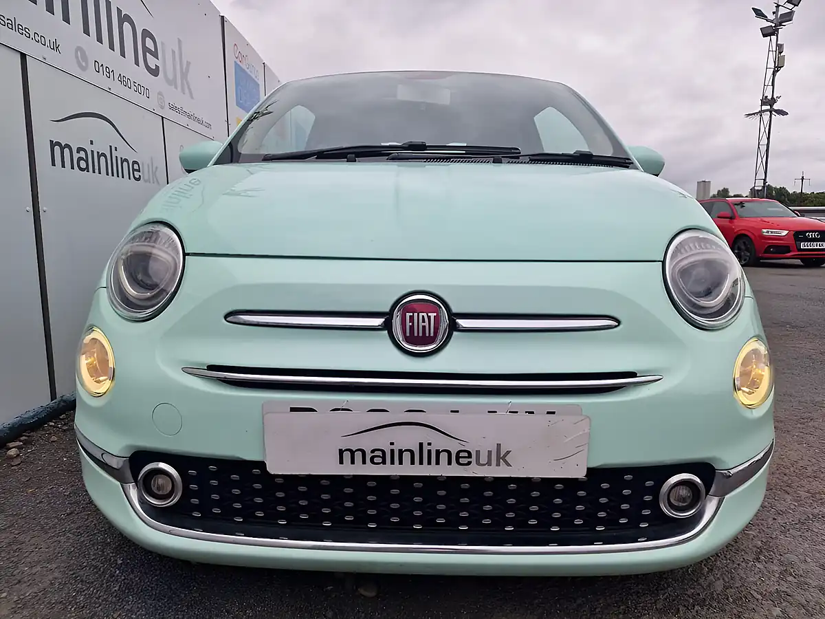 Used 2018 Fiat 500 Lounge Green - Interior and Exterior details 2