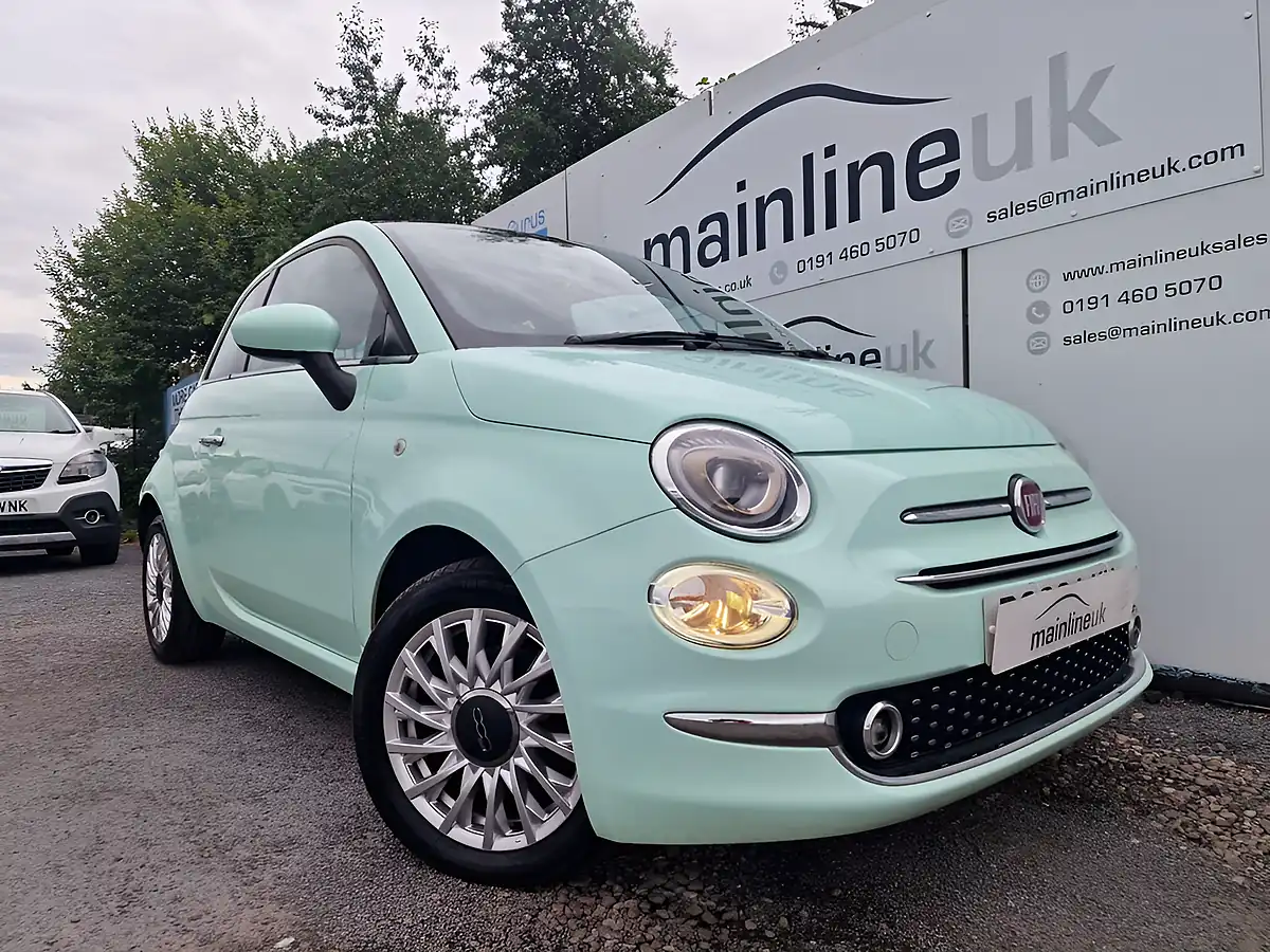 Used 2018 Fiat 500 Lounge Green - Interior and Exterior details 6