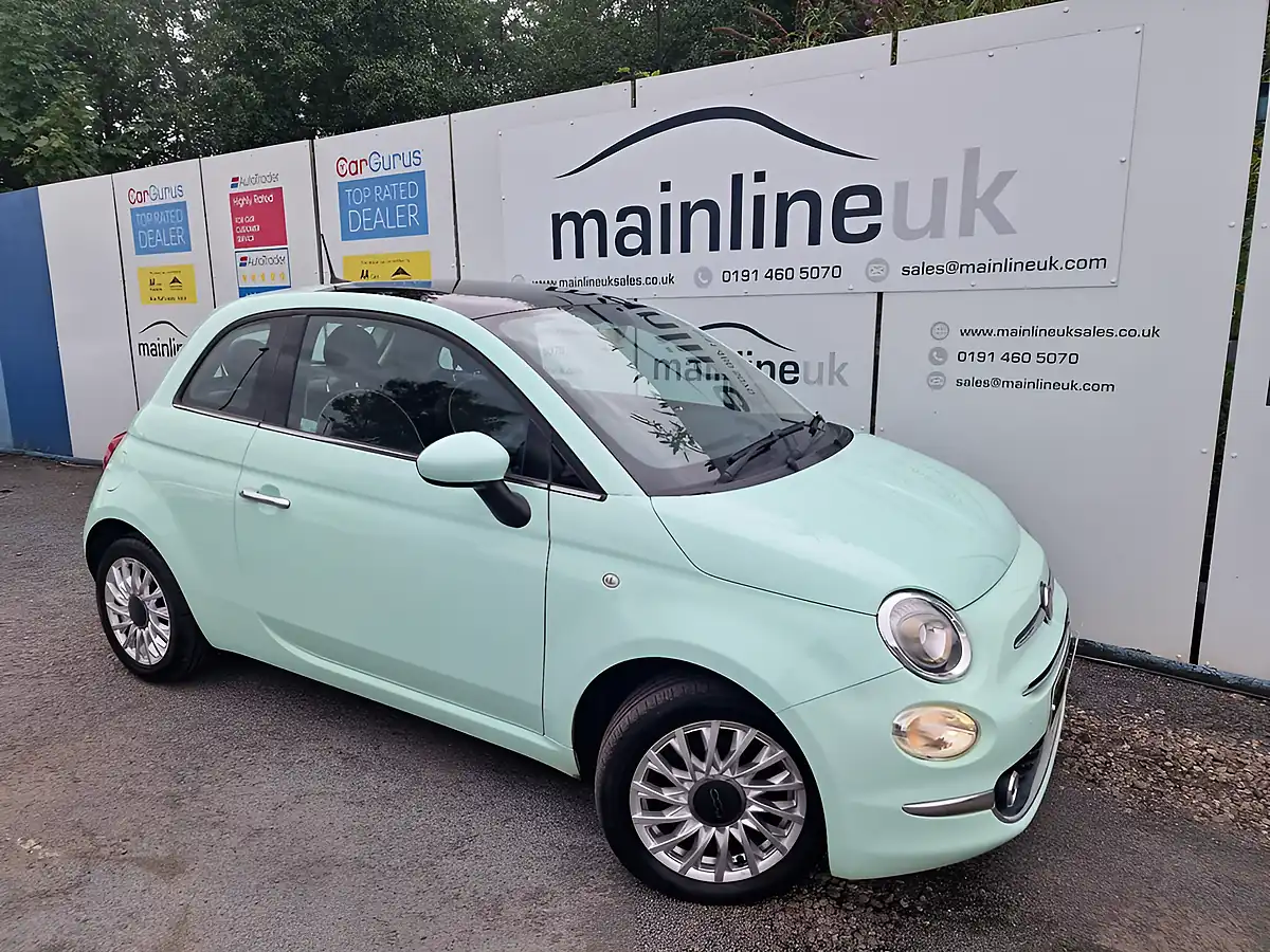 Used 2018 Fiat 500 Lounge Green - Interior and Exterior details 8