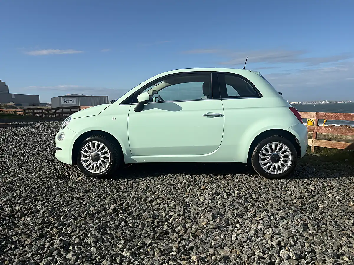 Used 2018 Fiat 500 Lounge Green - Interior and Exterior details 8