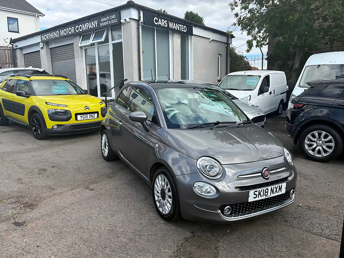 Used 2018 Fiat 500 Lounge Grey - Front View