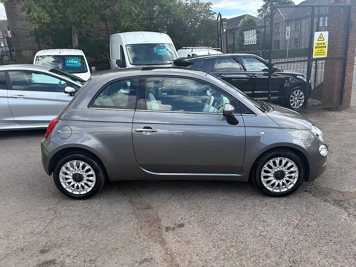 Used 2018 Fiat 500 Lounge Grey - Interior and Exterior details 2
