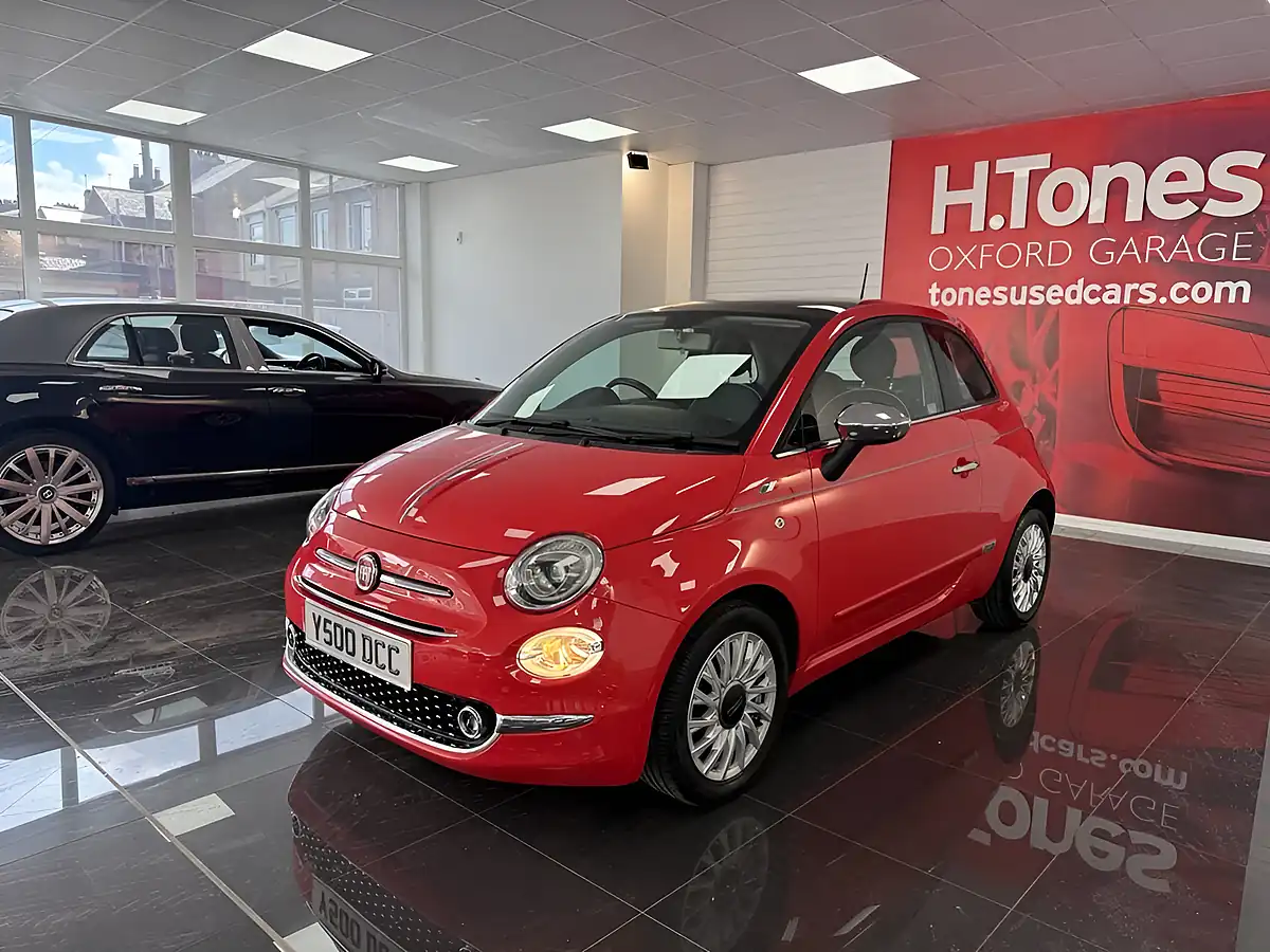 Used 2018 Fiat 500 Lounge Pink - Interior and Exterior details 13