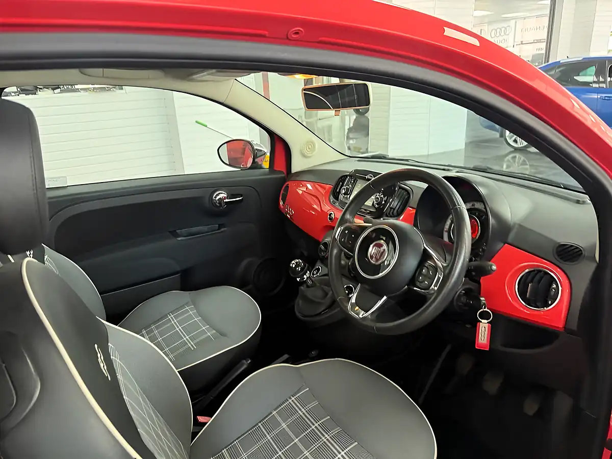 Used 2018 Fiat 500 Lounge Pink - Interior and Exterior details 14