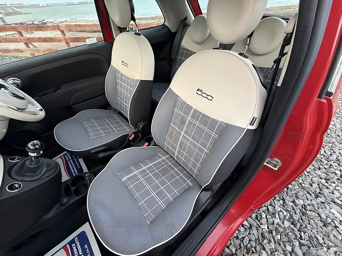 Used 2018 Fiat 500 Lounge Red - Interior and Exterior details 13