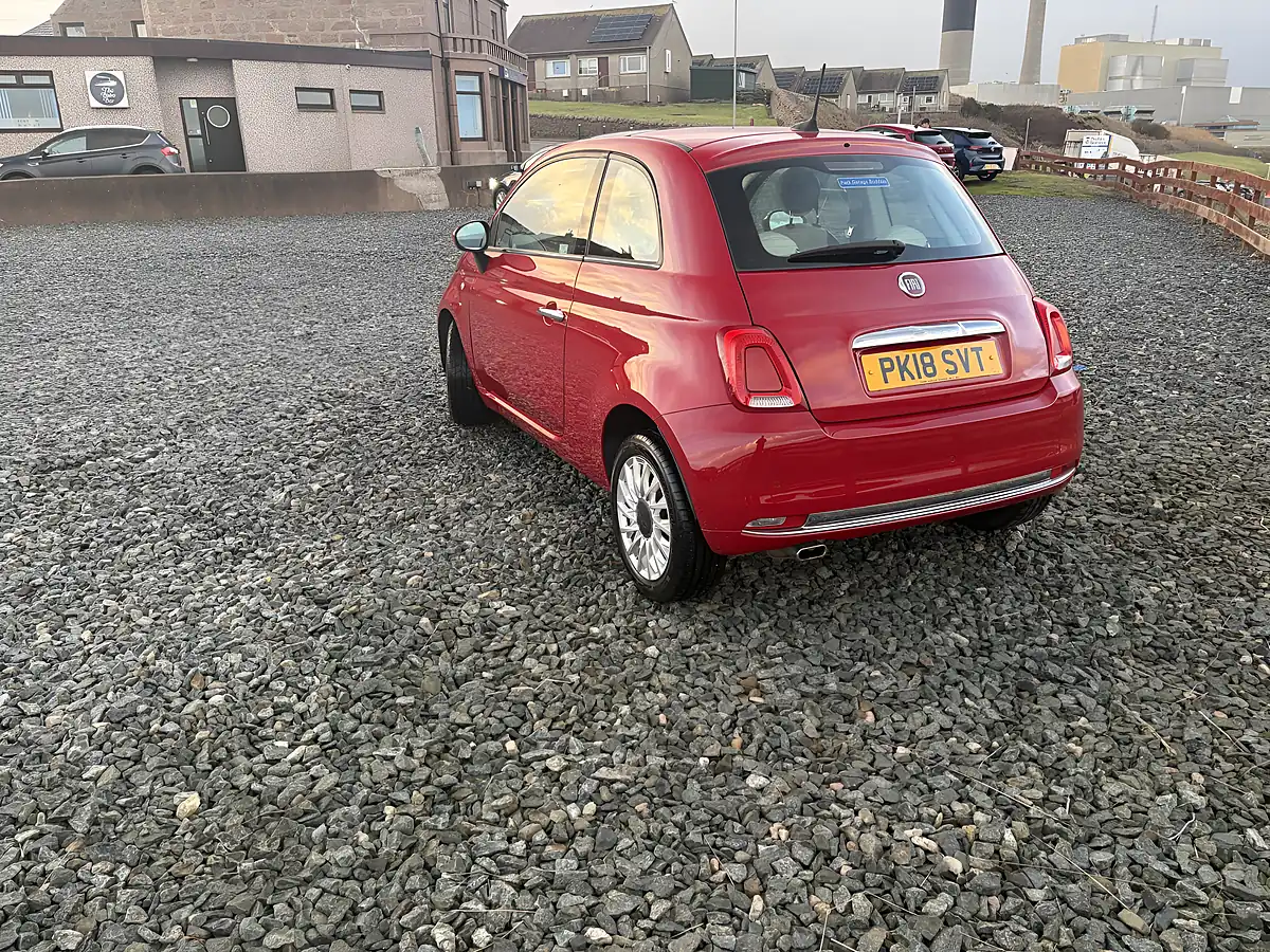Used 2018 Fiat 500 Lounge Red - Interior and Exterior details 7