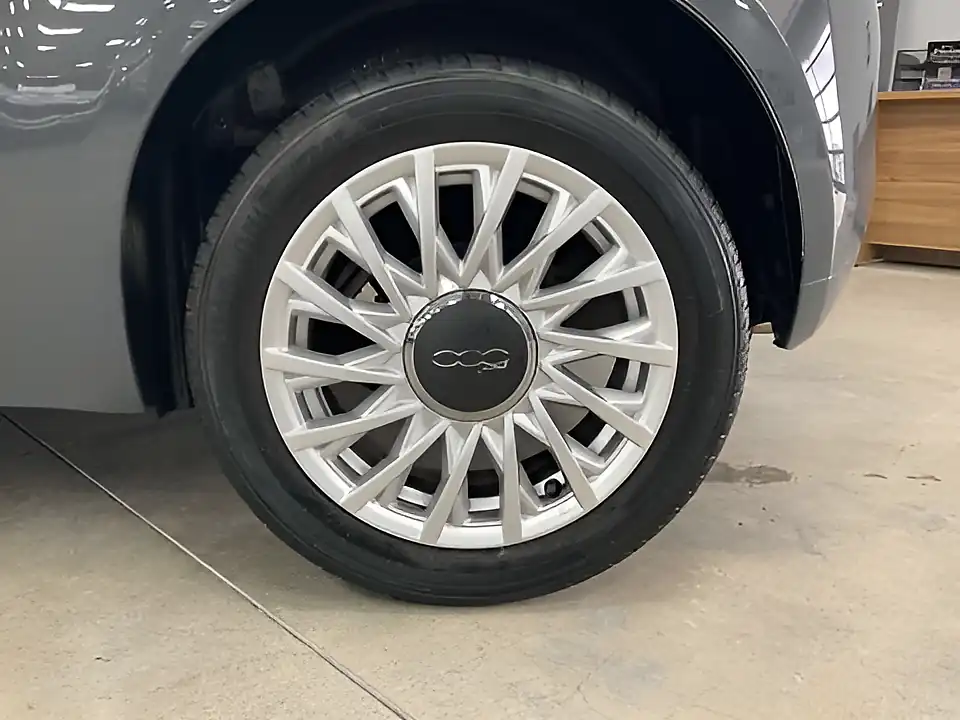 Used 2018 Fiat 500 Lounge Tech House Grey - Interior and Exterior details 20