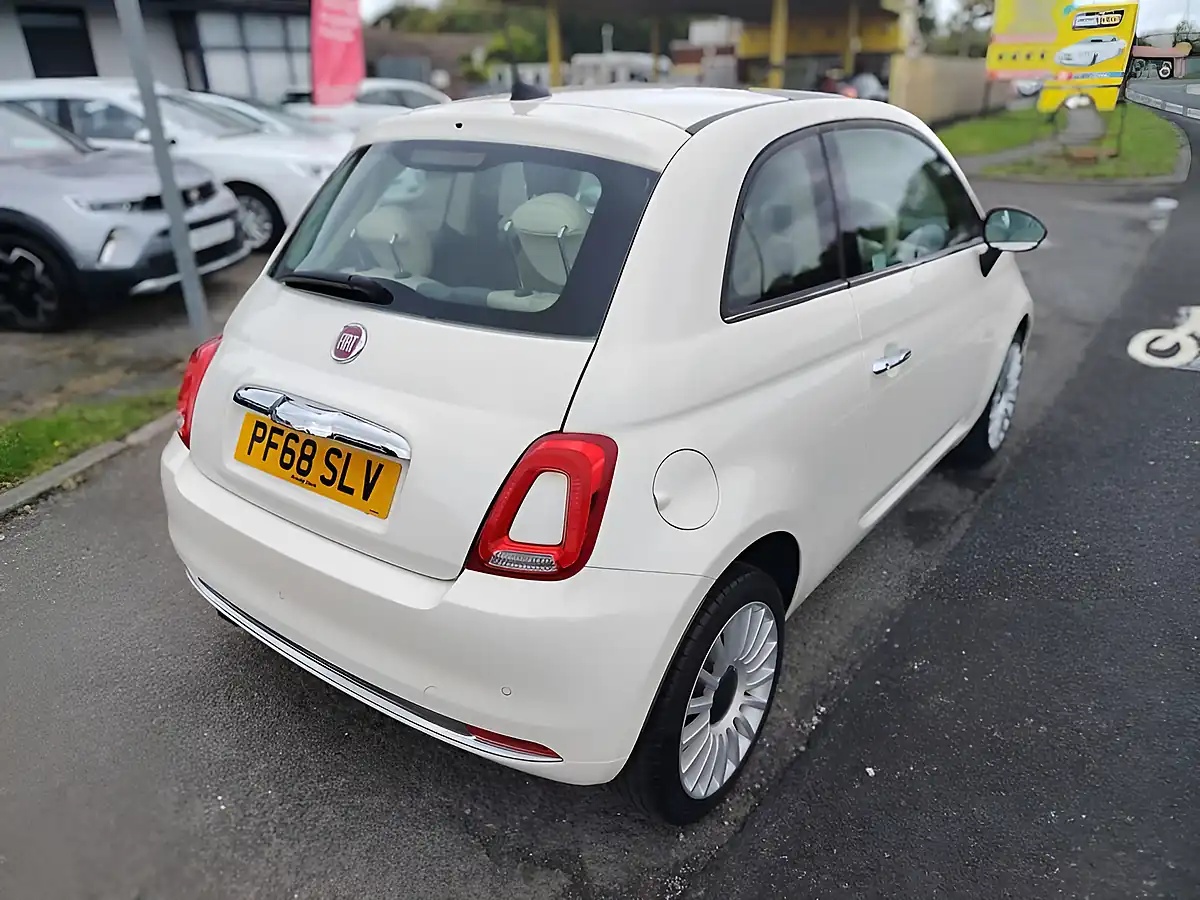 Used 2018 Fiat 500 Lounge White - Interior and Exterior details 6