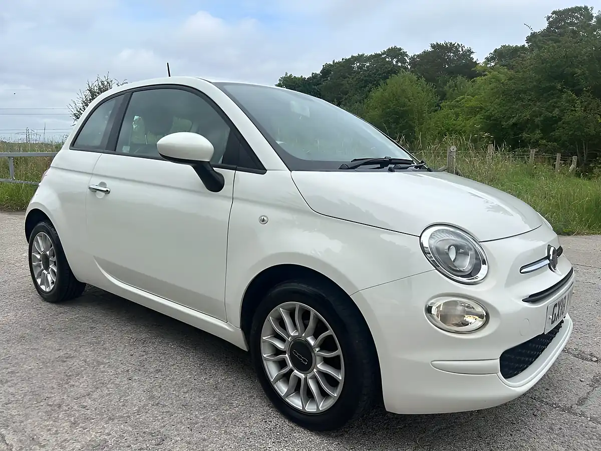 Used 2018 Fiat 500 Pop Star White - Interior and Exterior details 9