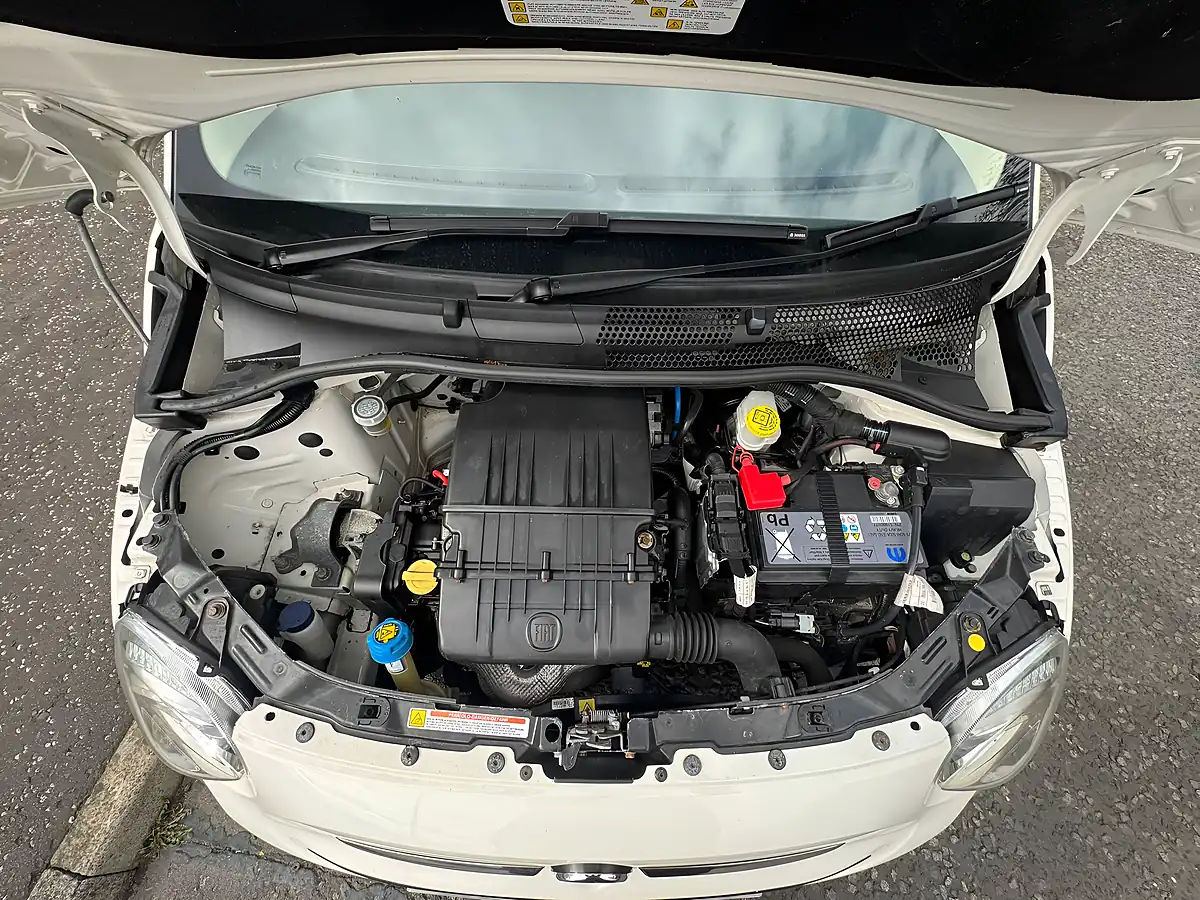 Used 2018 Fiat 500 Pop White - Interior and Exterior details 10