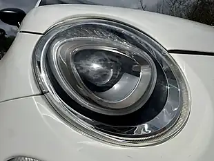 Used 2018 Fiat 500 Pop White - Interior and Exterior details 12
