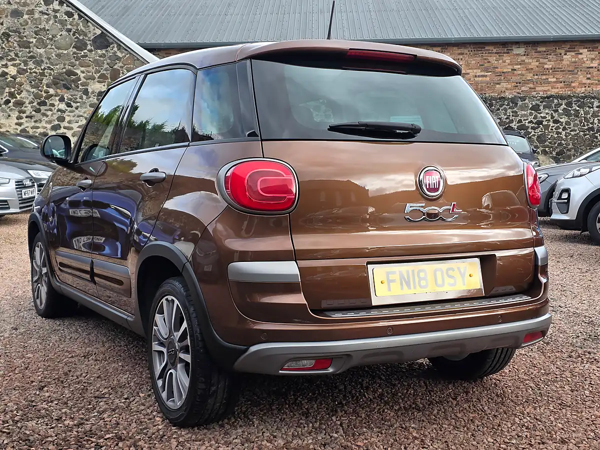 Used 2018 Fiat 500L Cross Bronze - Interior and Exterior details 15