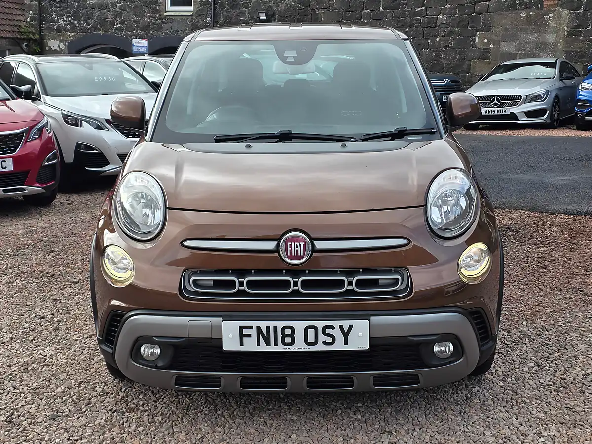 Used 2018 Fiat 500L Cross Bronze - Interior and Exterior details 3