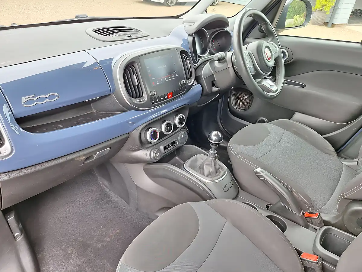 Used 2018 Fiat 500L Mirror Blue - Interior and Exterior details 2