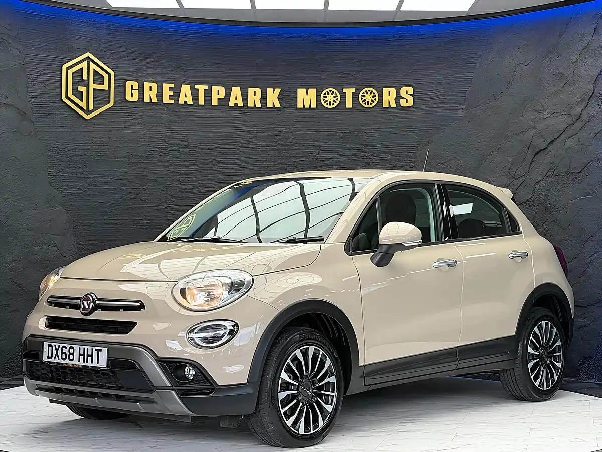 Used 2018 Fiat 500X City Cross Beige - Front View