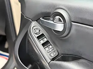 Used 2018 Fiat 500X City Cross Beige - Interior and Exterior details 11