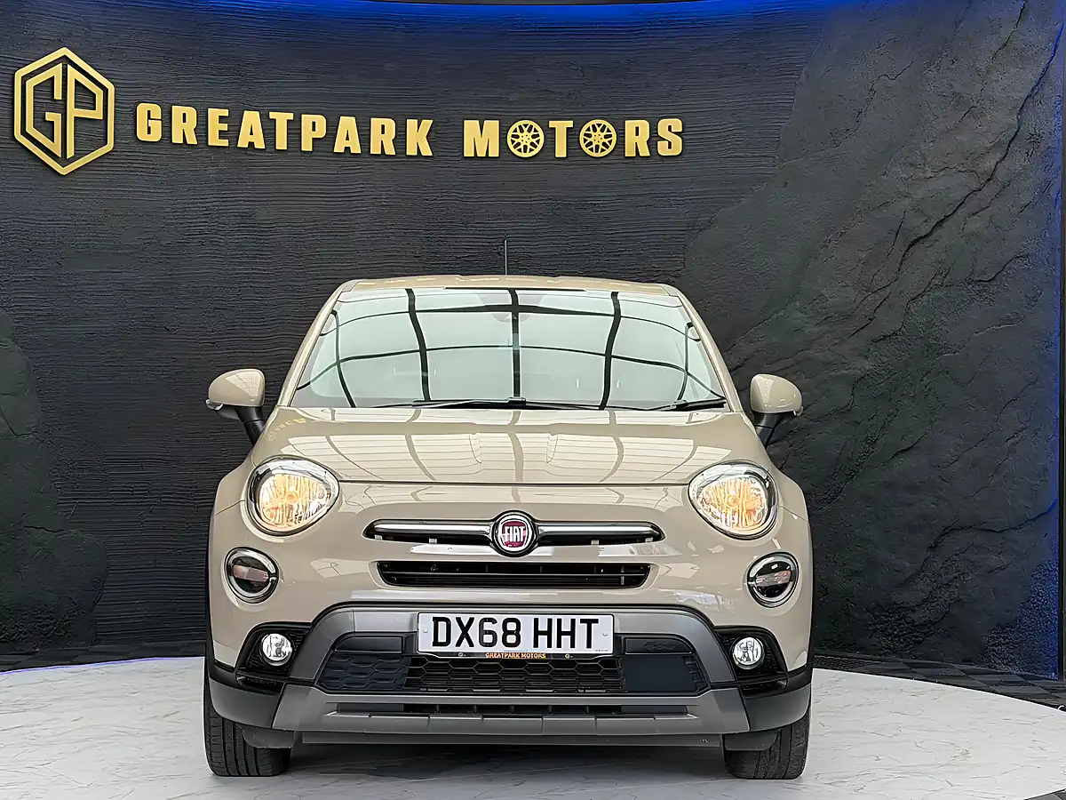 Used 2018 Fiat 500X City Cross Beige - Interior and Exterior details 2