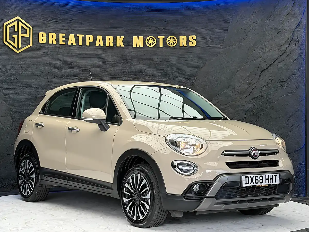 Used 2018 Fiat 500X City Cross Beige - Interior and Exterior details 3