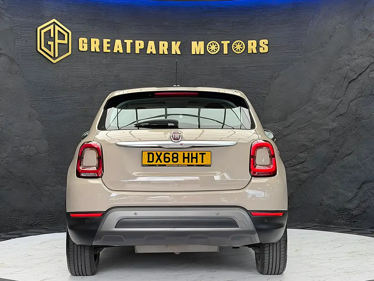 Used 2018 Fiat 500X City Cross Beige - Interior and Exterior details 7