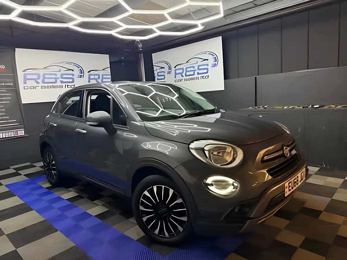 Used 2018 Fiat 500X City Cross Grey - Front View