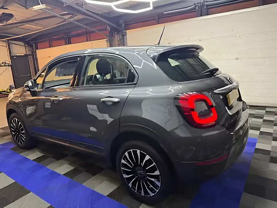 Used 2018 Fiat 500X City Cross Grey - Interior and Exterior details 9