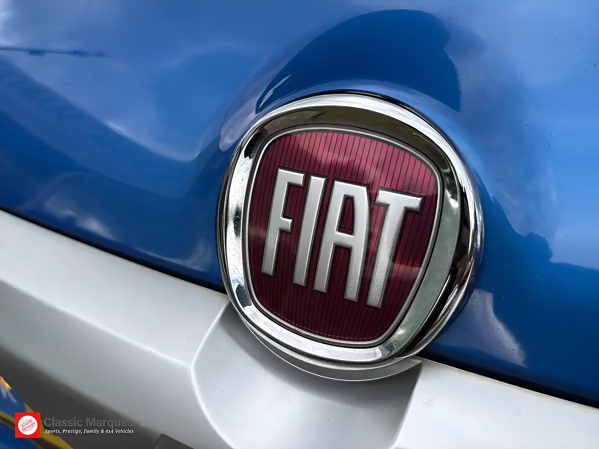Used 2018 Fiat 500X City Cross Italia Blue - Interior and Exterior details 10