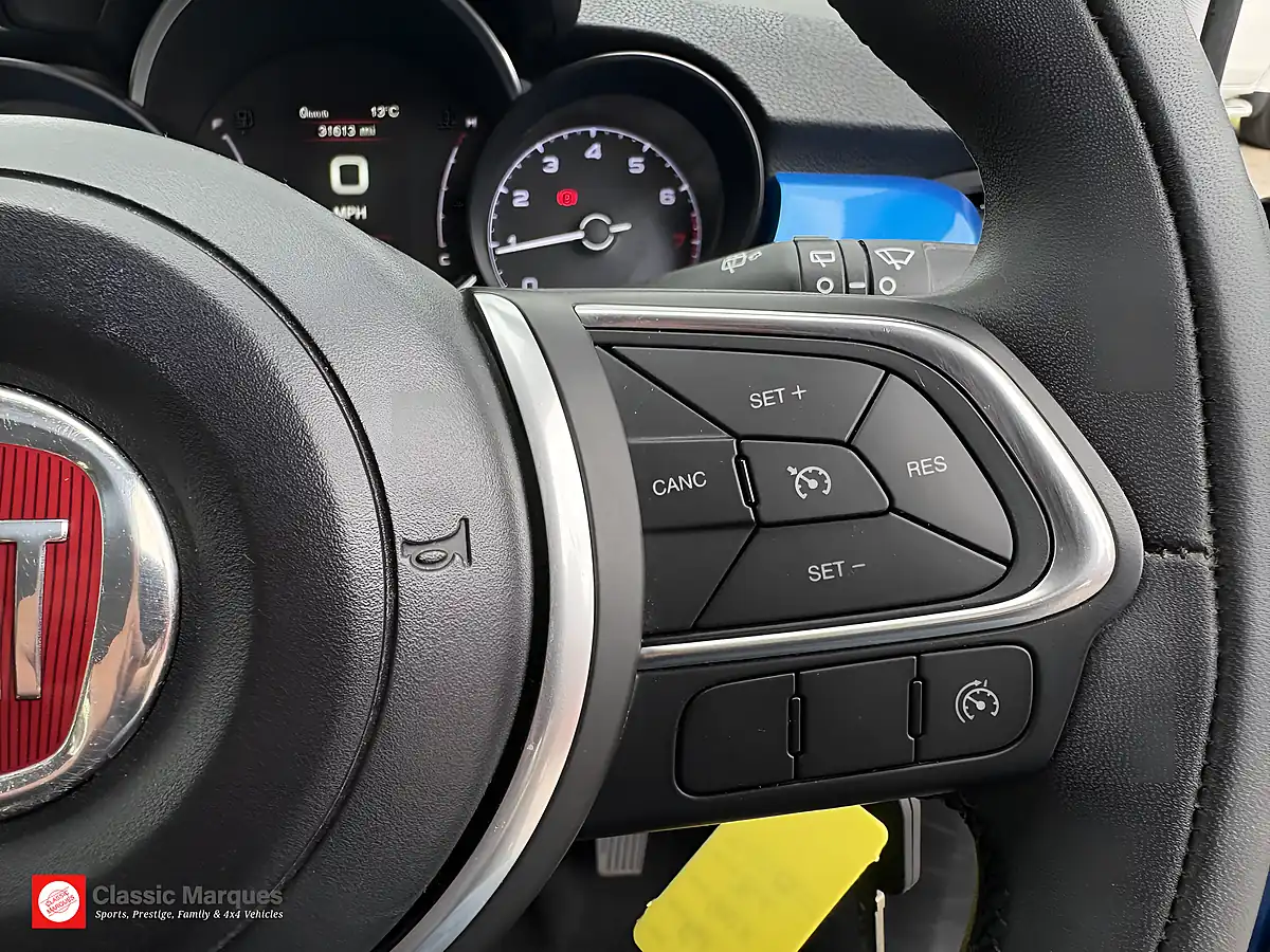 Used 2018 Fiat 500X City Cross Italia Blue - Interior and Exterior details 15