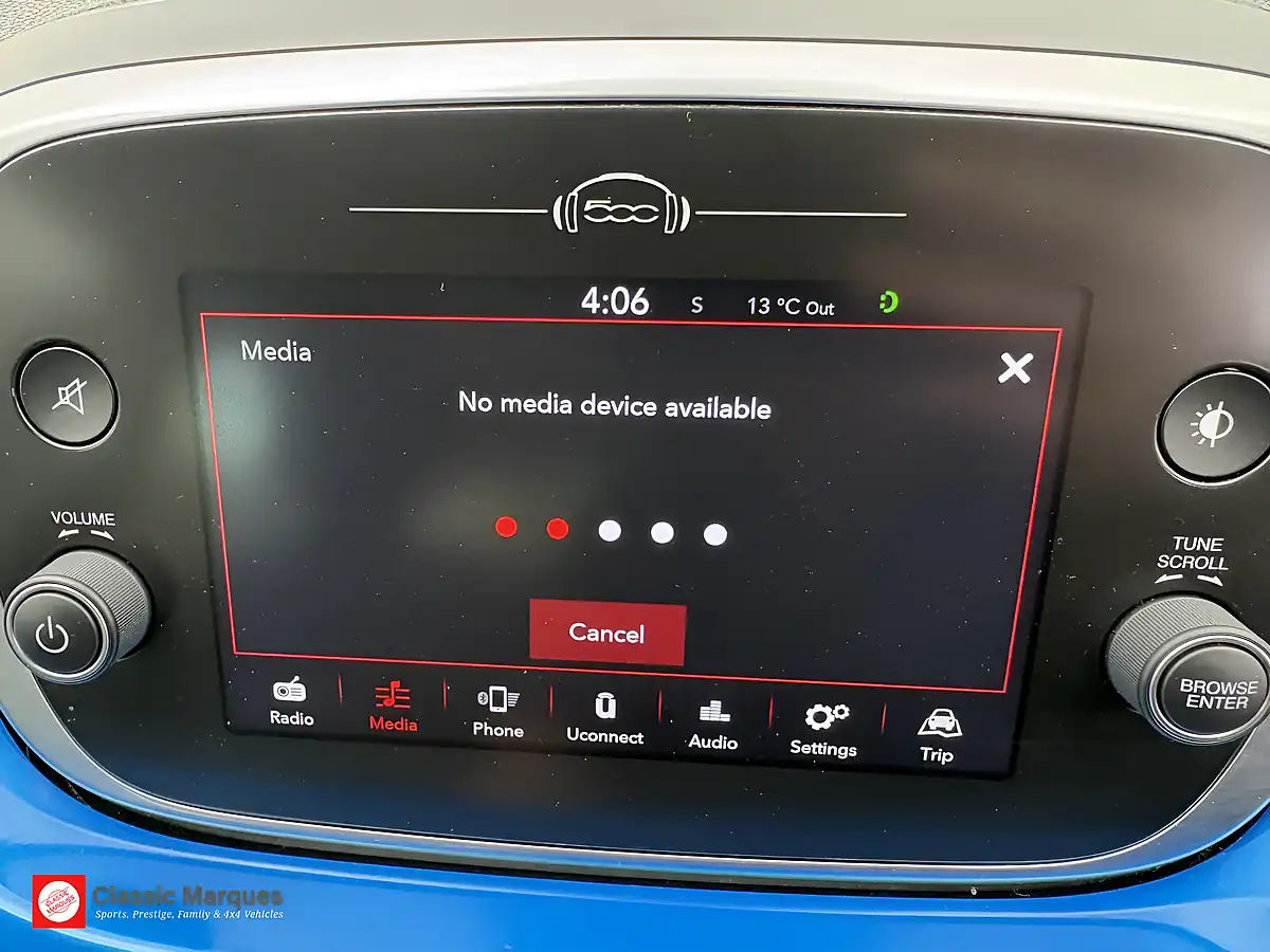 Used 2018 Fiat 500X City Cross Italia Blue - Interior and Exterior details 16
