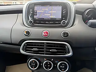 Used 2018 Fiat 500X Cross Plus White - Interior and Exterior details 11