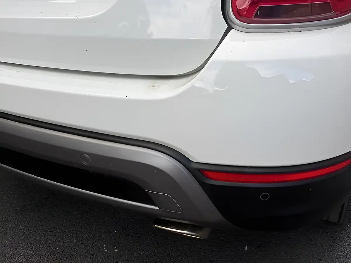 Used 2018 Fiat 500X Cross Plus White - Interior and Exterior details 19