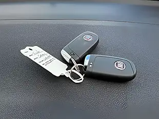 Used 2018 Fiat 500X Cross Plus White - Interior and Exterior details 20