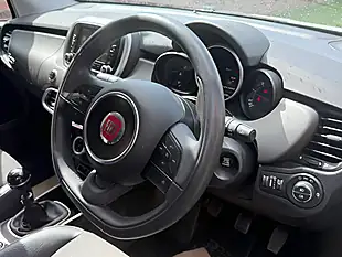 Used 2018 Fiat 500X Cross Plus White - Interior and Exterior details 7