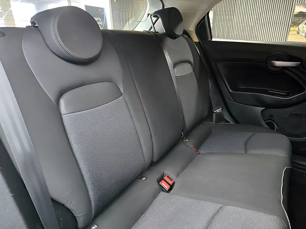 Used 2018 Fiat 500x Urban White - Interior and Exterior details 16