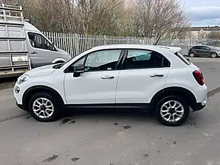 Used 2018 Fiat 500X Urban White - Interior and Exterior details 9