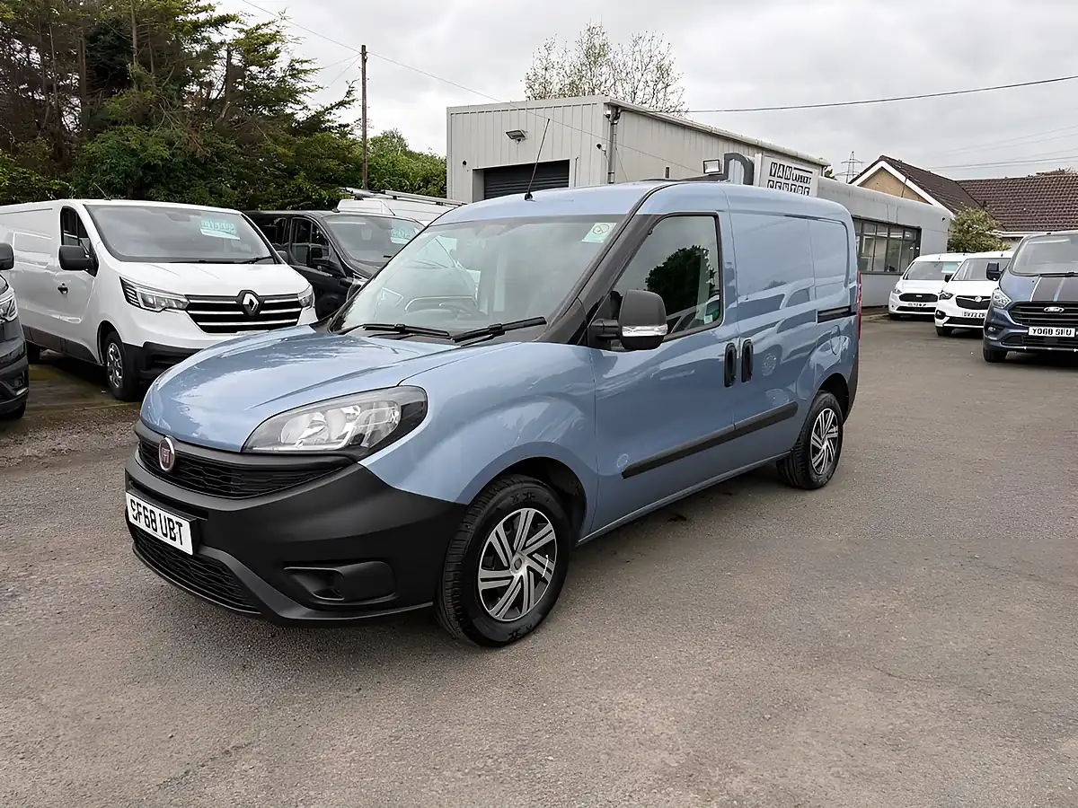 Used 2018 Fiat Doblo Panel Van L1 H1 Blue - Front View