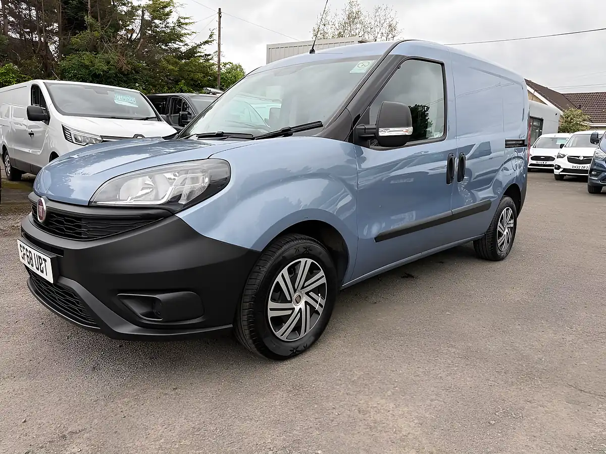Used 2018 Fiat Doblo Panel Van L1 H1 Blue - Interior and Exterior details 12