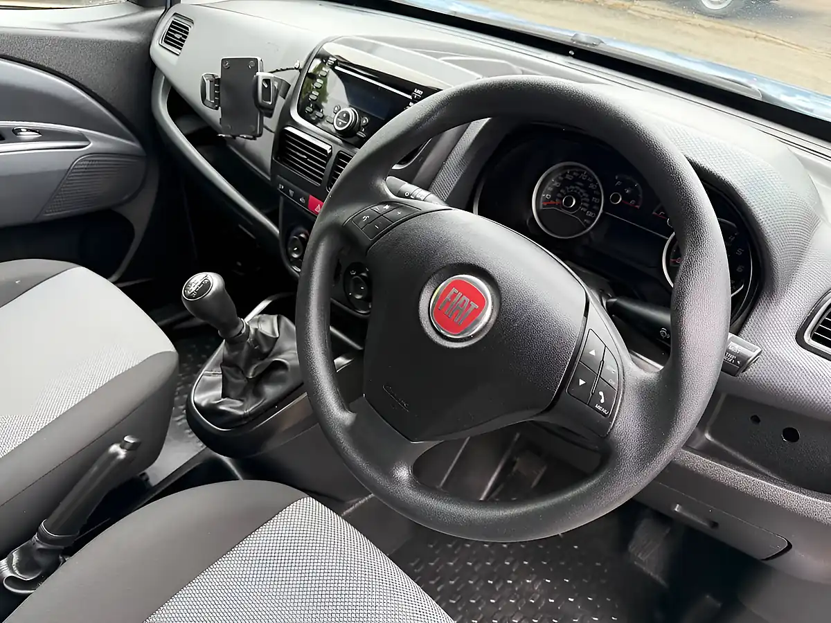 Used 2018 Fiat Doblo Panel Van L1 H1 Blue - Interior and Exterior details 6