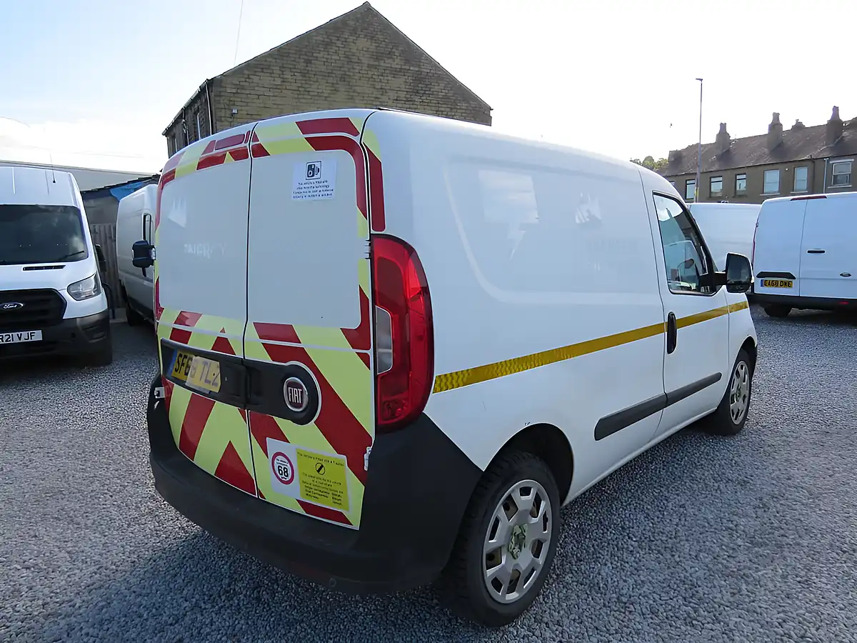 Used 2018 Fiat Doblo Sx White - Interior and Exterior details 7