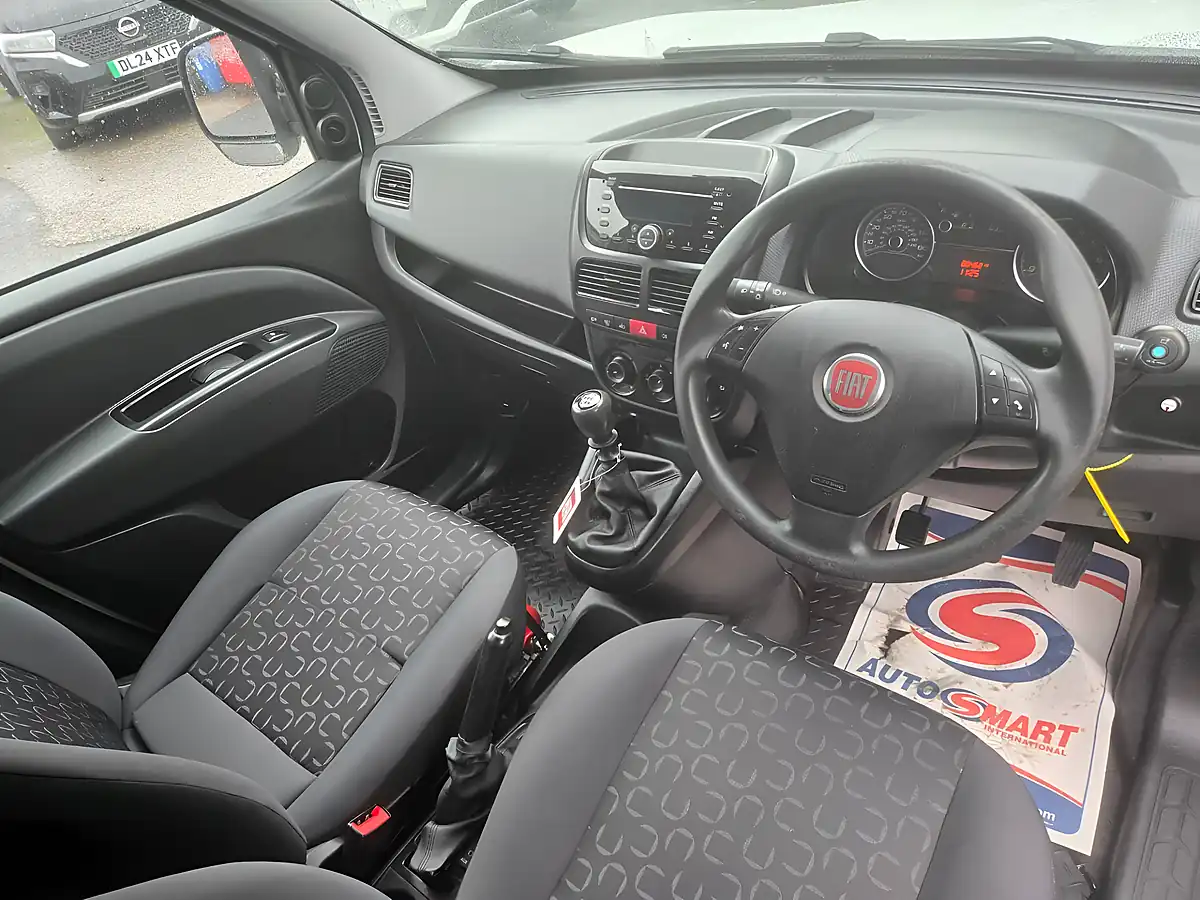 Used 2018 Fiat Doblo Sx White - Interior and Exterior details 15