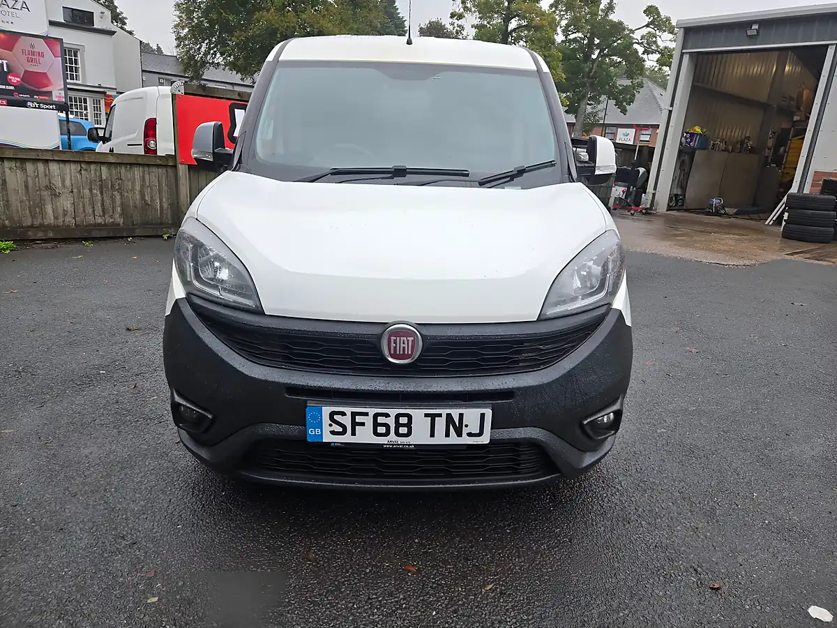 Used 2018 Fiat Doblo Sx White - Interior and Exterior details 2