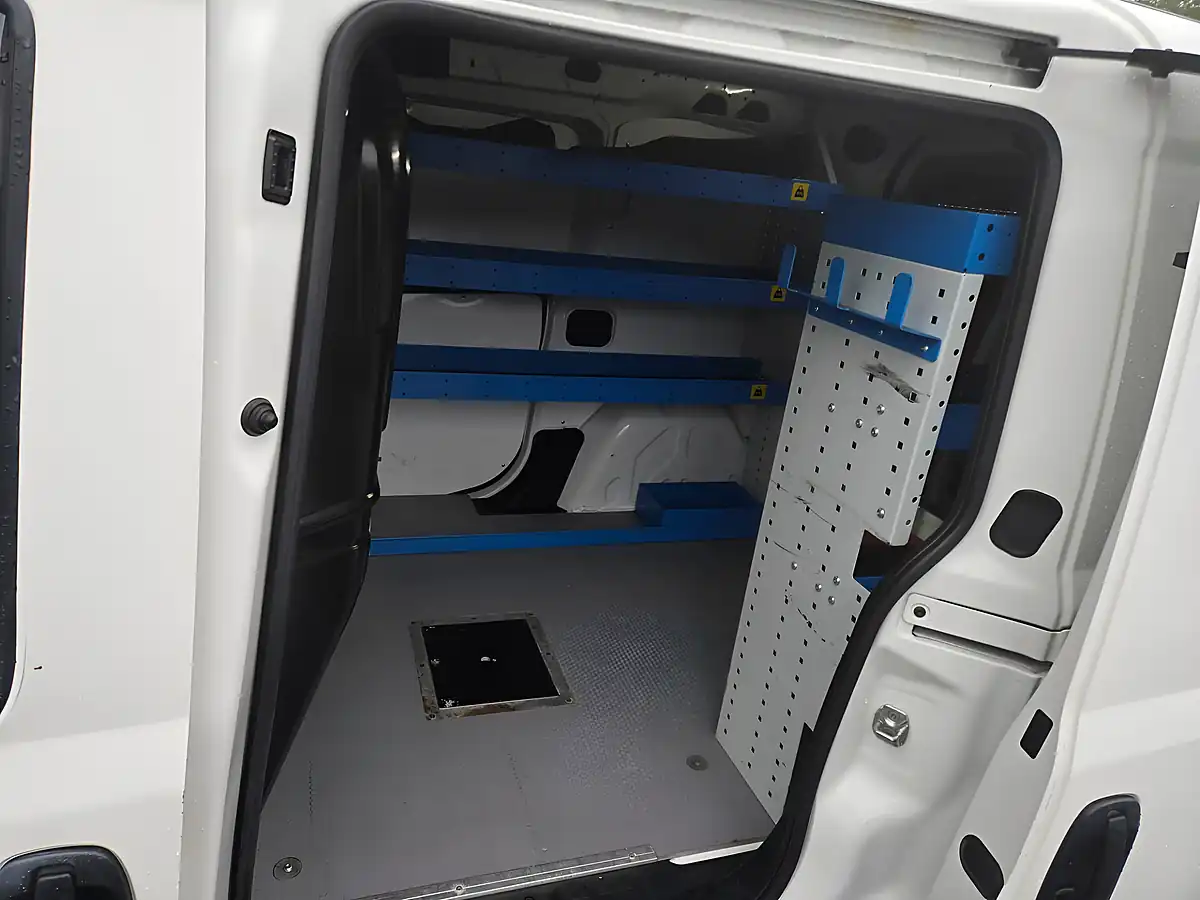 Used 2018 Fiat Doblo Sx White - Interior and Exterior details 6