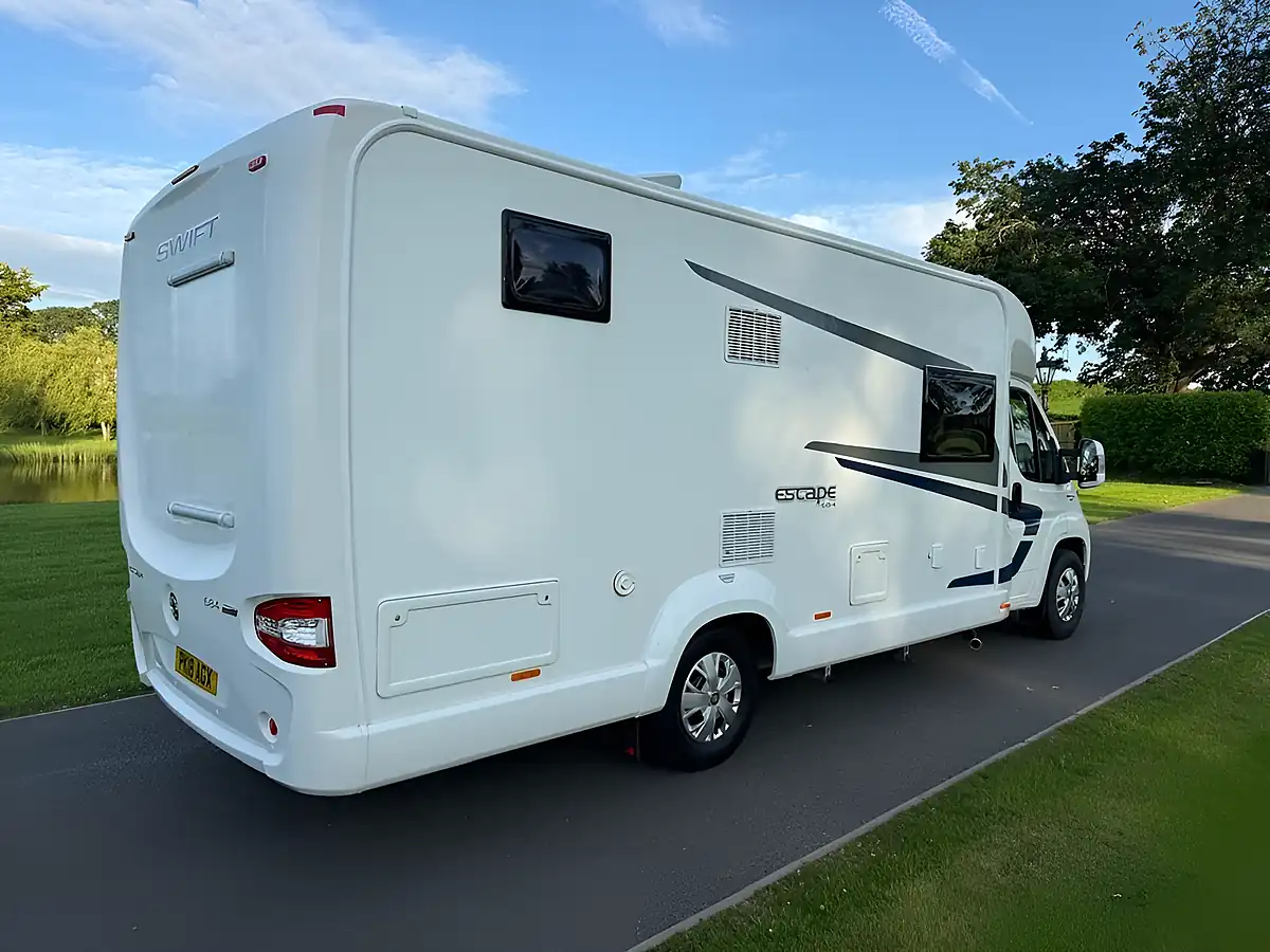 Used 2018 Fiat Ducato 35 C/C White - Interior and Exterior details 3